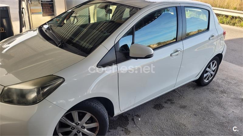 TOYOTA Yaris 90D ACTIVE