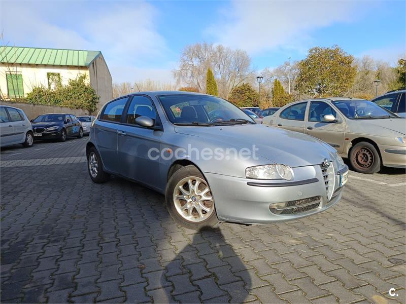 ALFA ROMEO 147 1.9 JTD Distinctive