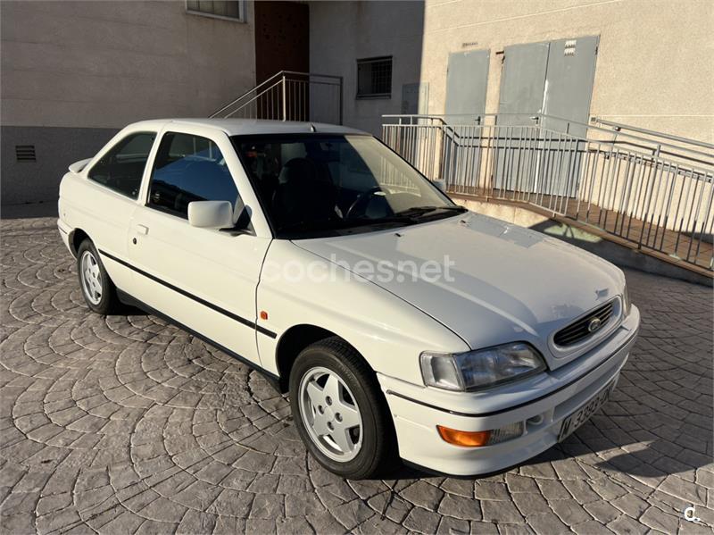 FORD Escort ESCORT 1.8I 16V XR3