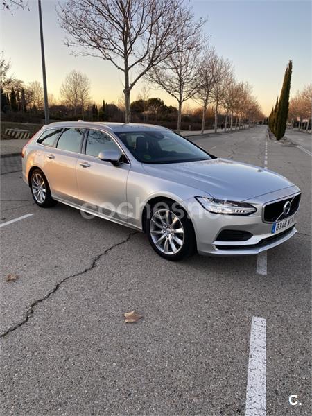 VOLVO V90 2.0 D4 Momentum Auto