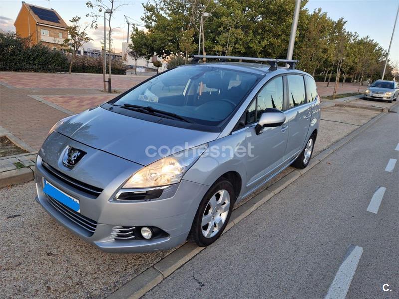 PEUGEOT 5008 Premium 1.6 HDI 110 FAP CMP