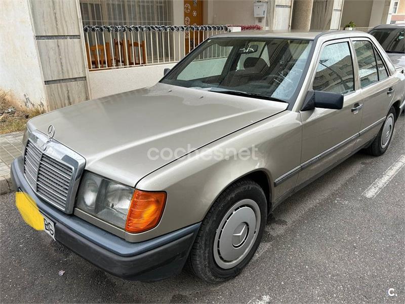 MERCEDES-BENZ Clase E E 230 CLASSIC