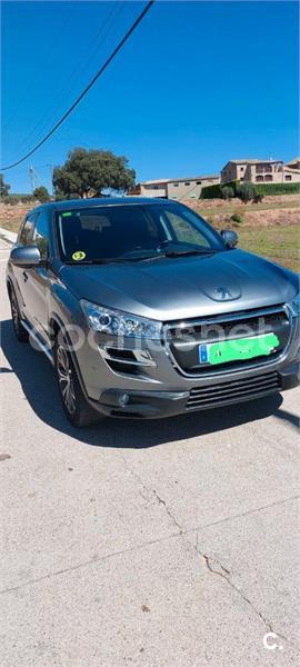 PEUGEOT 4008