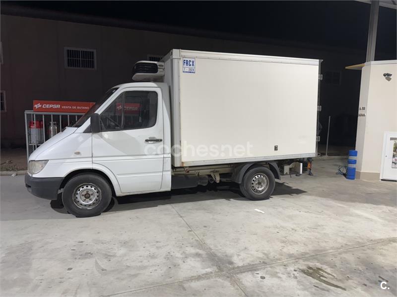 MERCEDES-BENZ Sprinter 208 CDI 2.6T 3000