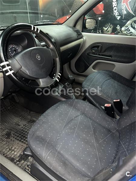 RENAULT Clio Authentique 1.2