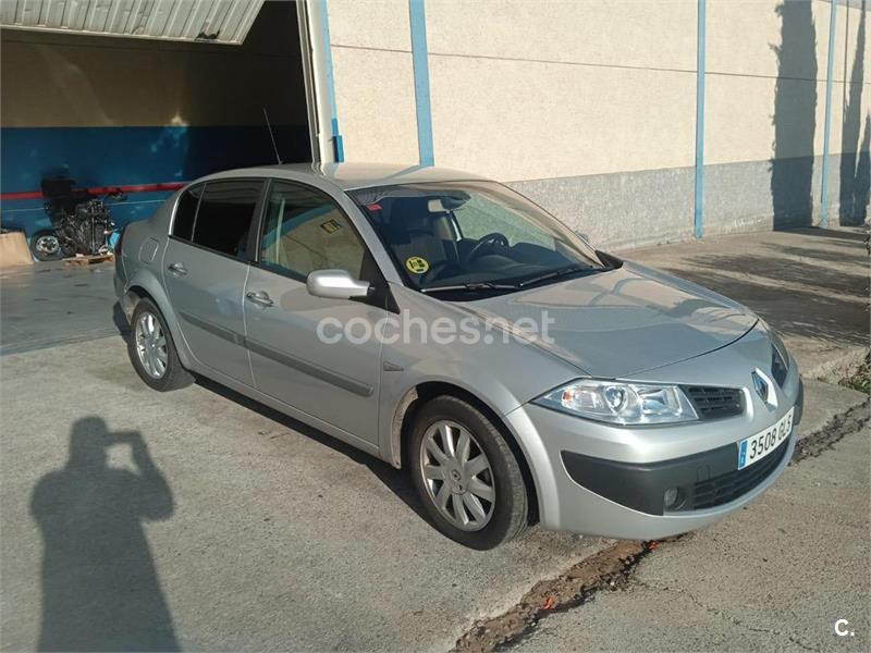 RENAULT Megane