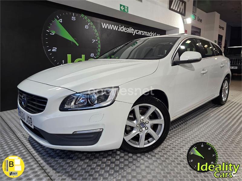 VOLVO V60 1.6 D2 Momentum Auto