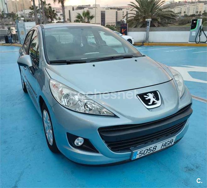 PEUGEOT 207