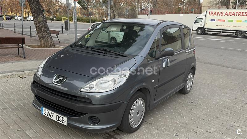 PEUGEOT 1007 1.4 90 Urban