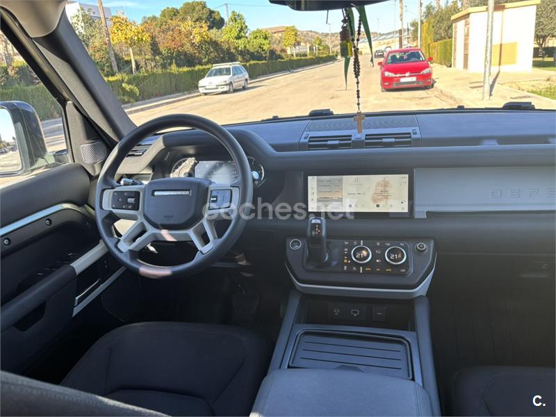 LAND-ROVER Defender 3.0 D250 XDynamic SE 110 Auto 4WD MHEV