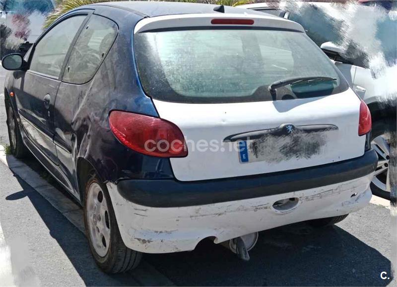 PEUGEOT 206