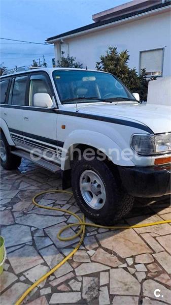 TOYOTA Land Cruiser 80