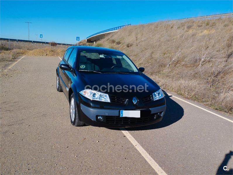 RENAULT Megane