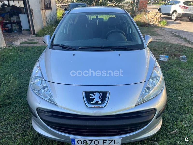 PEUGEOT 207