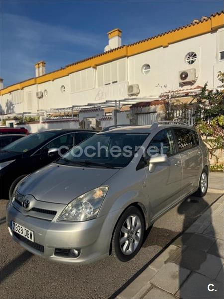 TOYOTA Corolla Verso