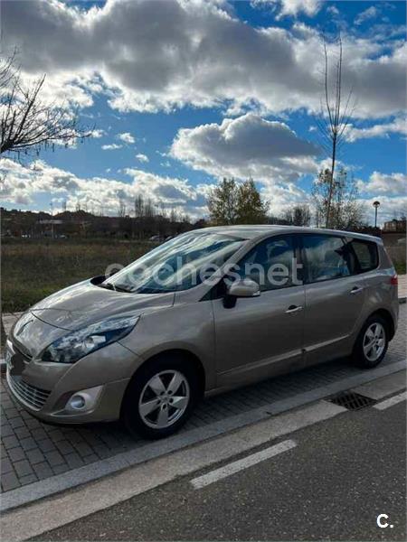 RENAULT Grand Scenic