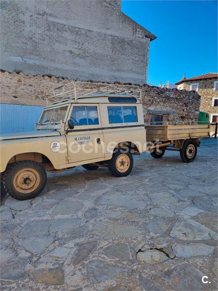 LAND-ROVER Defender