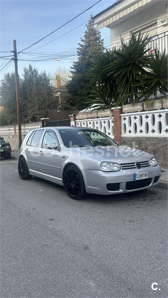VOLKSWAGEN Golf 2.0 Highline