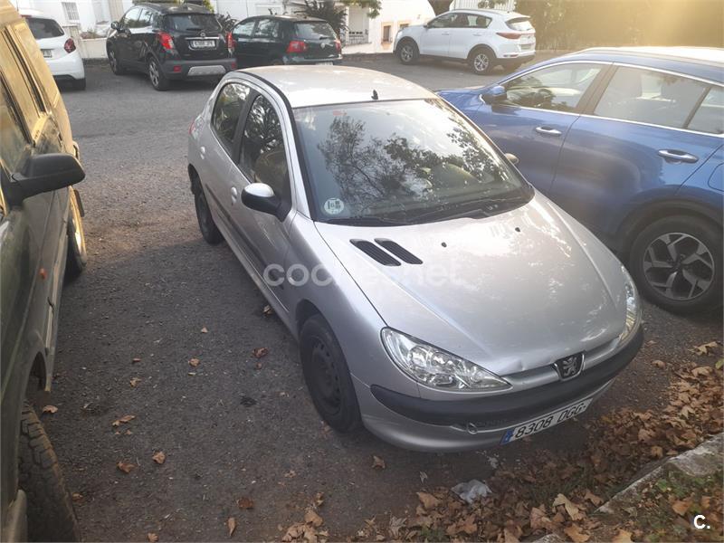 PEUGEOT 206 1.4 75 XLine