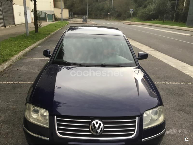 VOLKSWAGEN Passat 1.9 TDi Trendline