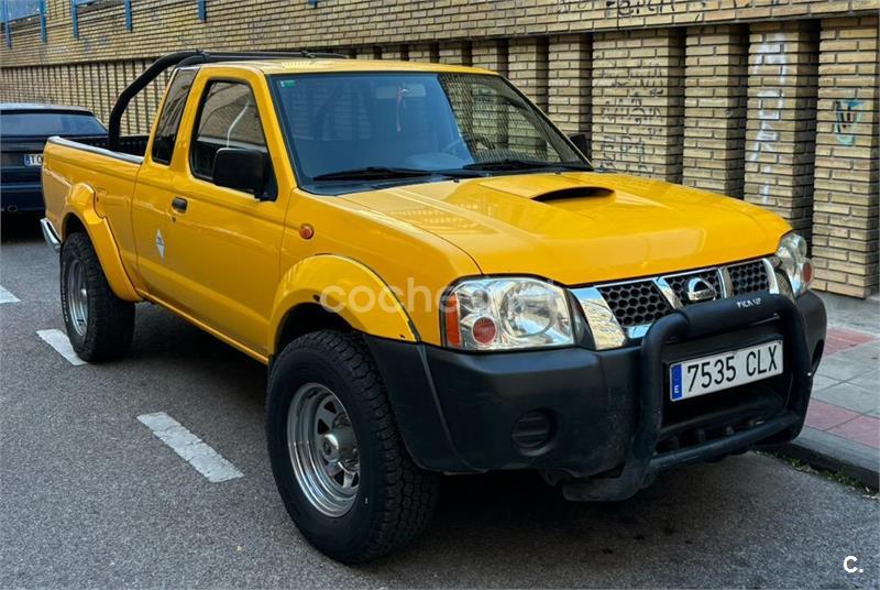 NISSAN Navara