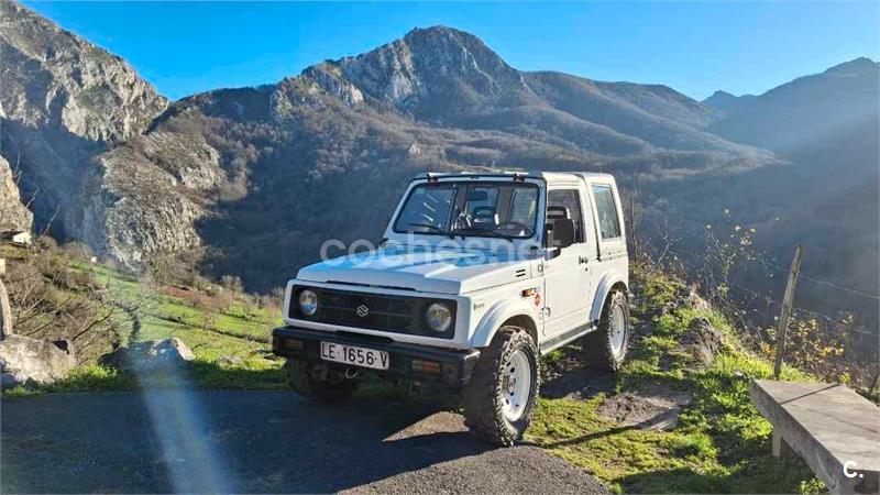 SUZUKI Samurai