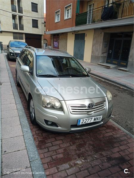 TOYOTA Avensis 2.0 D4D Executive Wagon