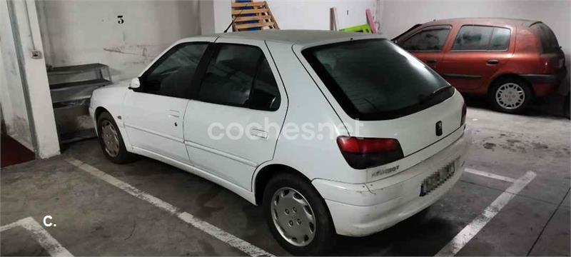 PEUGEOT 306