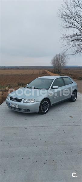 AUDI A3 1.8 AMBITION