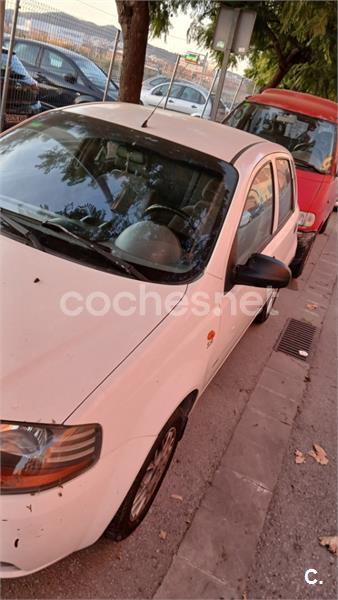 DAEWOO Kalos 1.4 SE ano modelo 2004