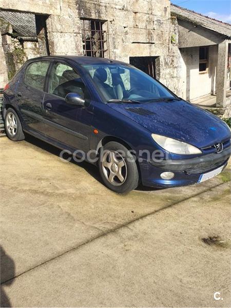 PEUGEOT 206