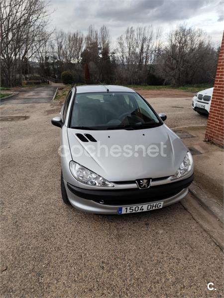 PEUGEOT 206 1.4 HDI XLine