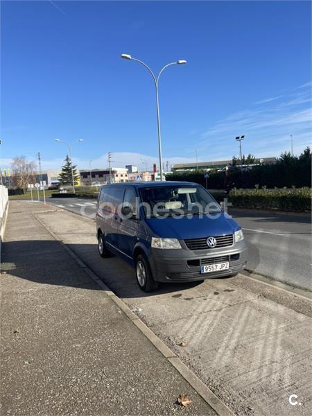 VOLKSWAGEN Caravelle Corto 2.5 TDI