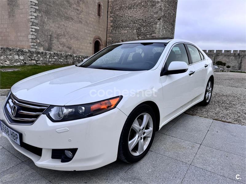 HONDA Accord 2.2 iDTEC Luxury