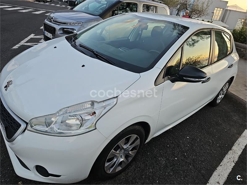 PEUGEOT 208 ACCESS 1.2 VTi 82