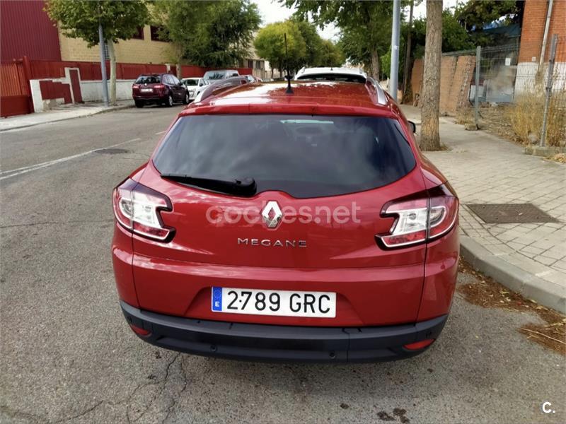 RENAULT Megane Sport Tourer Dynamique 1.6 16v