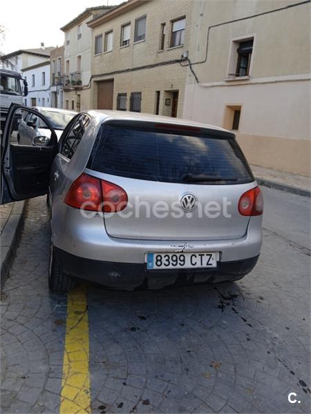 VOLKSWAGEN Golf 2.0 TDI Highline