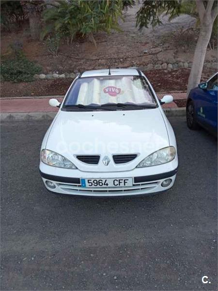 RENAULT Megane