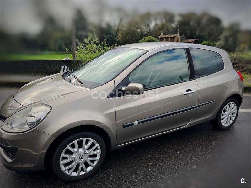 RENAULT Clio Exception2 1.5dCi eco2