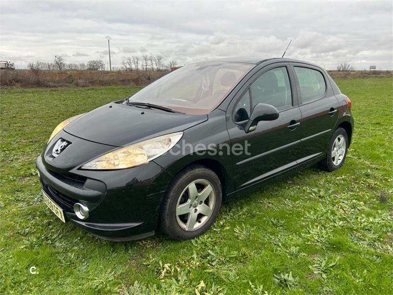 PEUGEOT 207