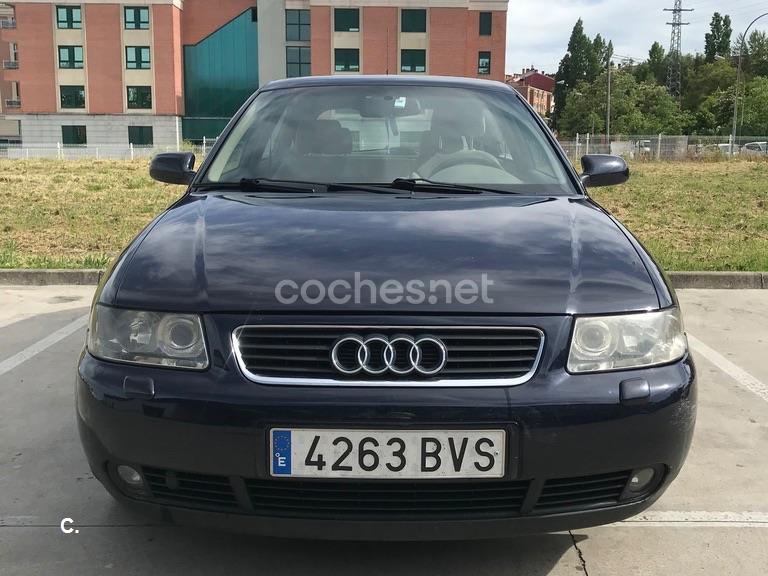 AUDI A3 1.9 TDi tiptronic Ambition 130 CV