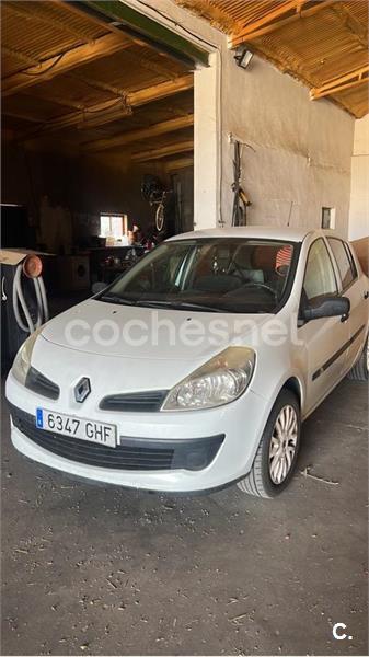 RENAULT Clio III