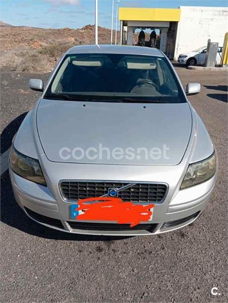 VOLVO S40