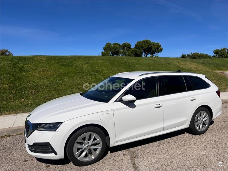 SKODA Octavia Combi 1.4 TSI 150kW204CVDSG PHEV Style