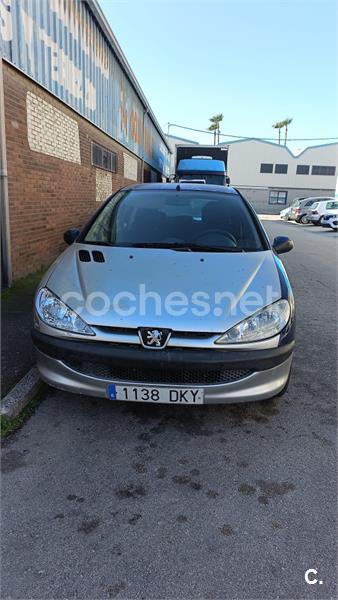 PEUGEOT 206 1.4 75 XLine