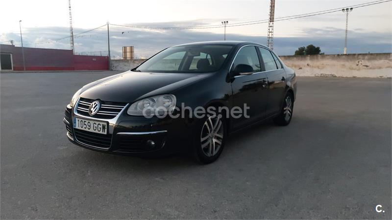 VOLKSWAGEN Jetta 2.0 TDI 140 Advance