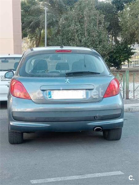 PEUGEOT 207