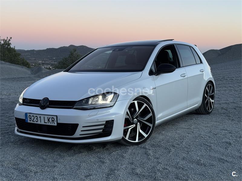 VOLKSWAGEN Golf 2.0 TDI DSG GTD BMT