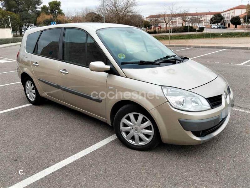 RENAULT Grand Scenic