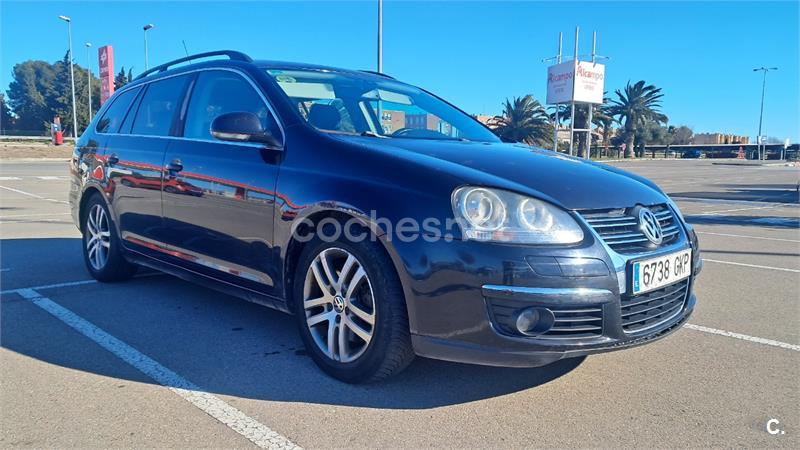 VOLKSWAGEN Golf Variant 2.0 TDI 140 DPF Highline